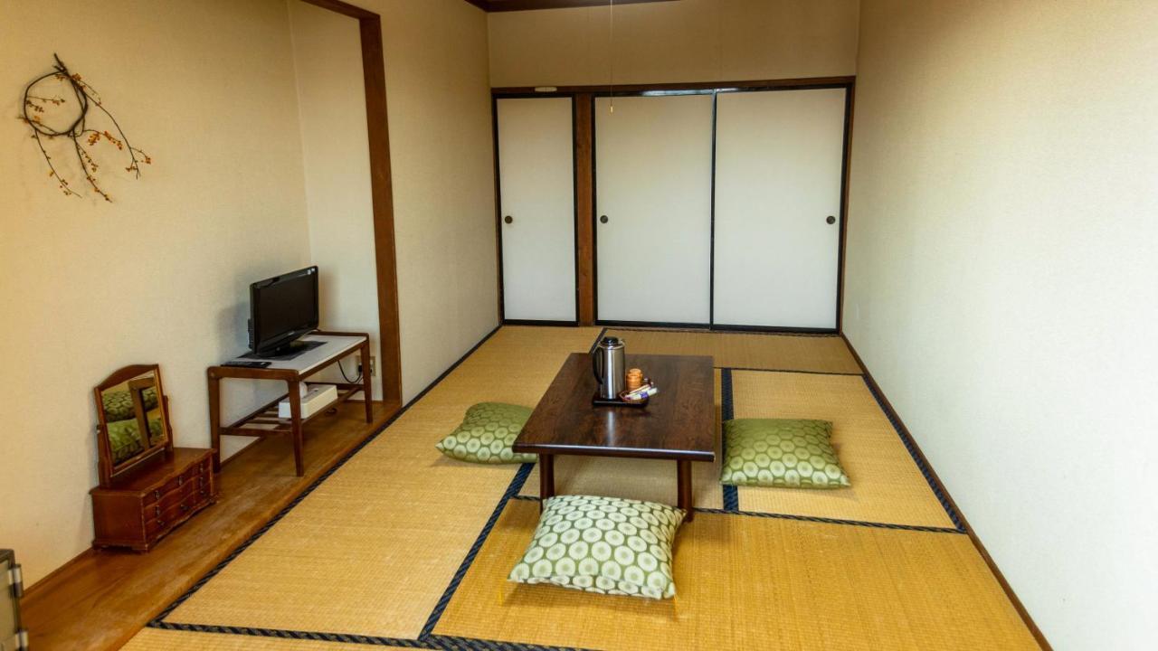 Hana Emi Kan Hakuba Camera foto