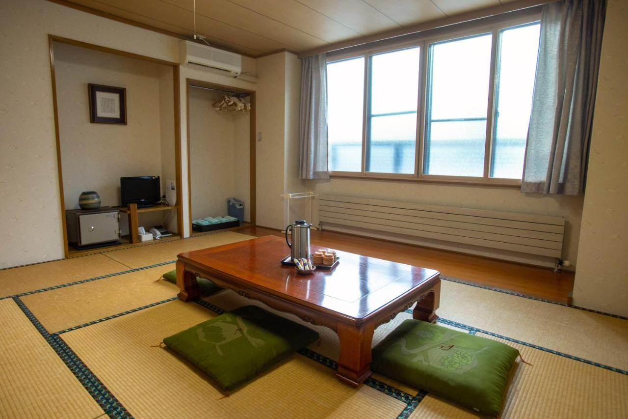 Hana Emi Kan Hakuba Camera foto