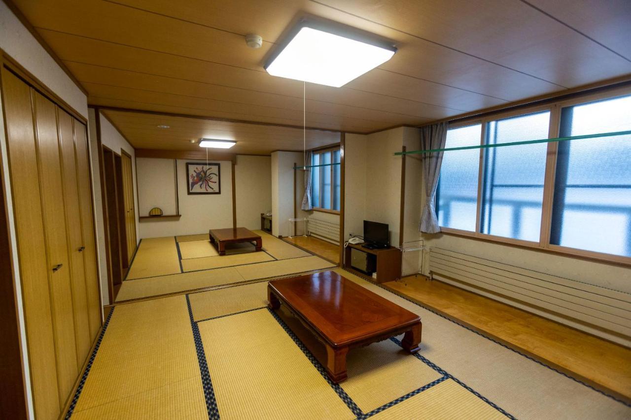 Hana Emi Kan Hakuba Camera foto
