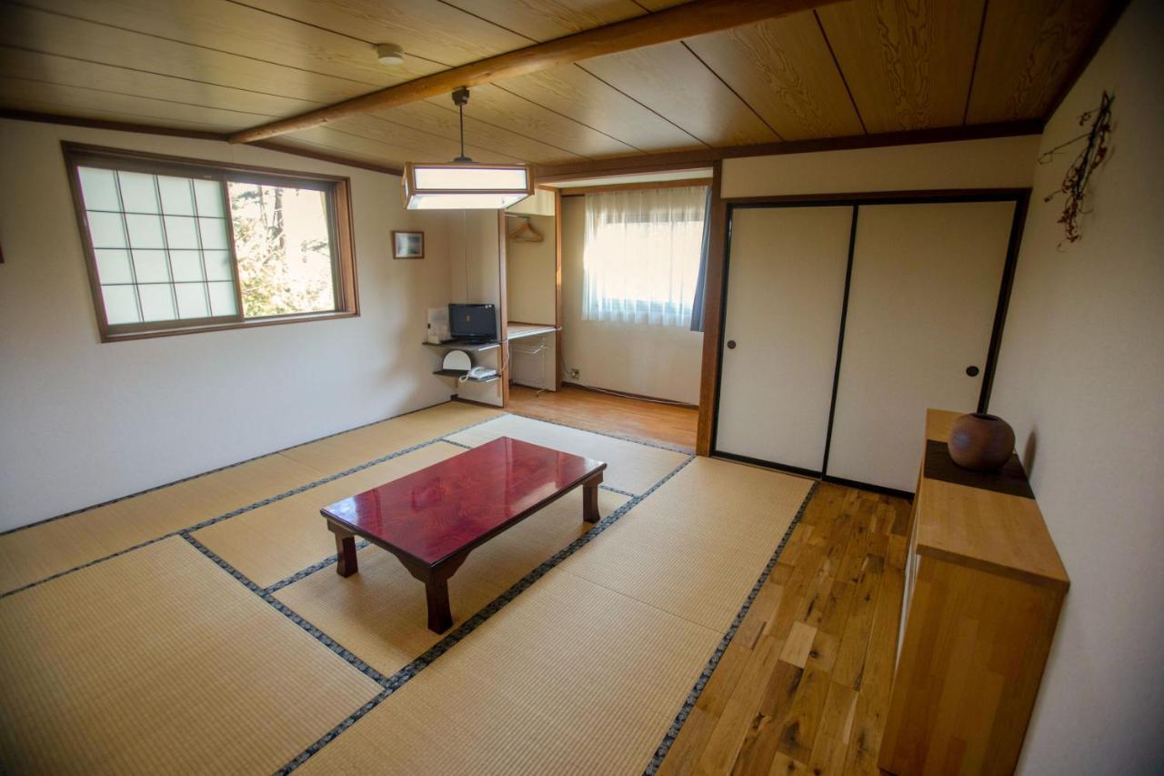 Hana Emi Kan Hakuba Camera foto